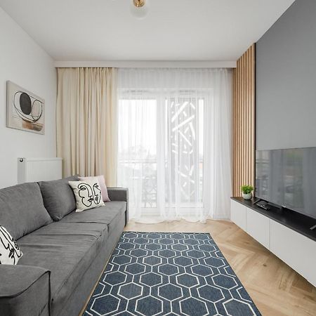 Michalczyka Stylish Apartment With Parking In The City Center Of Wroclaw By Noclegi Renters Exterior photo