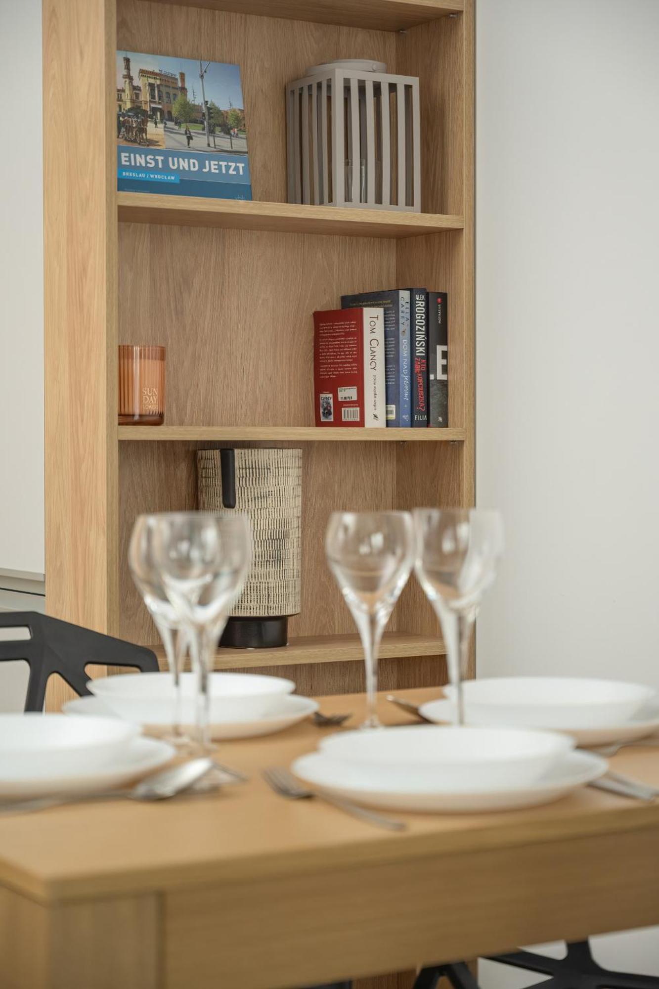 Michalczyka Stylish Apartment With Parking In The City Center Of Wroclaw By Noclegi Renters Exterior photo