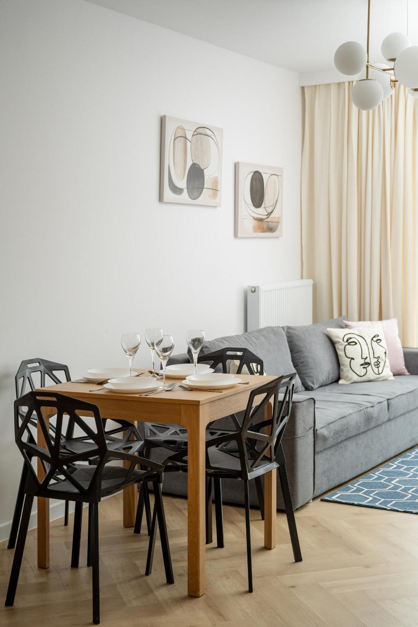 Michalczyka Stylish Apartment With Parking In The City Center Of Wroclaw By Noclegi Renters Exterior photo